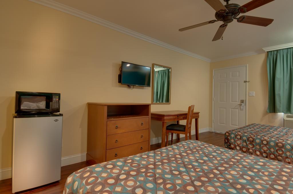 بيكرسفيلد Vagabond Inn Buttonwillow I-5 Exit 253 المظهر الخارجي الصورة
