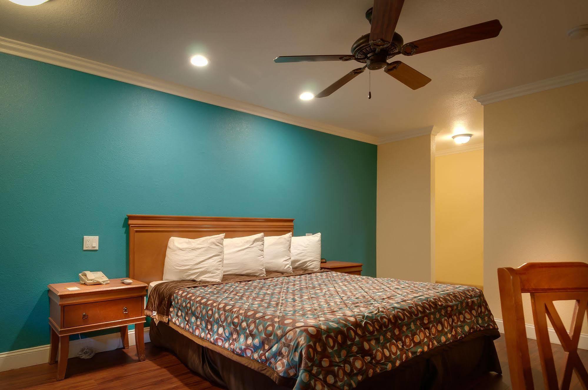 بيكرسفيلد Vagabond Inn Buttonwillow I-5 Exit 253 المظهر الخارجي الصورة