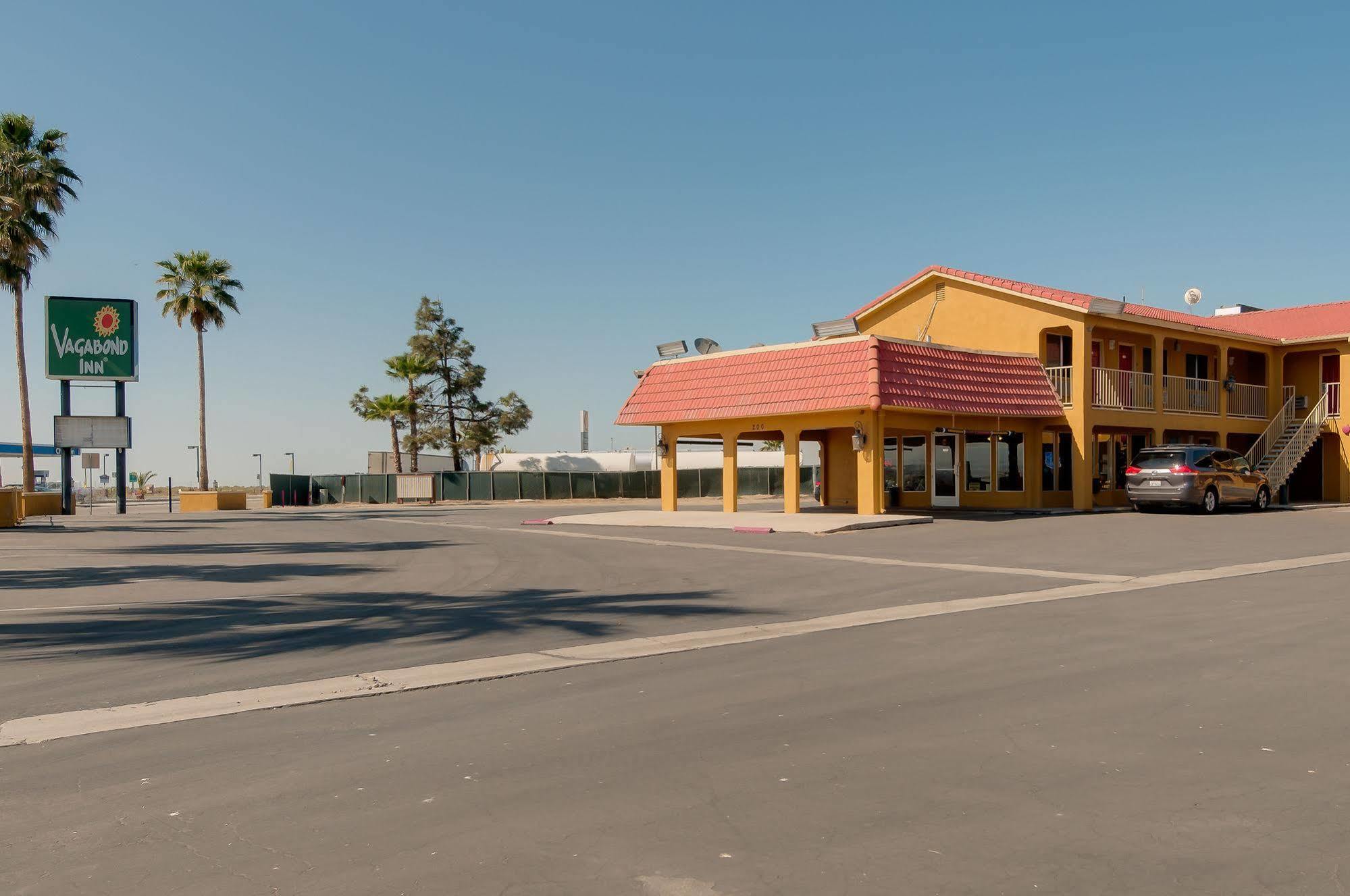بيكرسفيلد Vagabond Inn Buttonwillow I-5 Exit 253 المظهر الخارجي الصورة