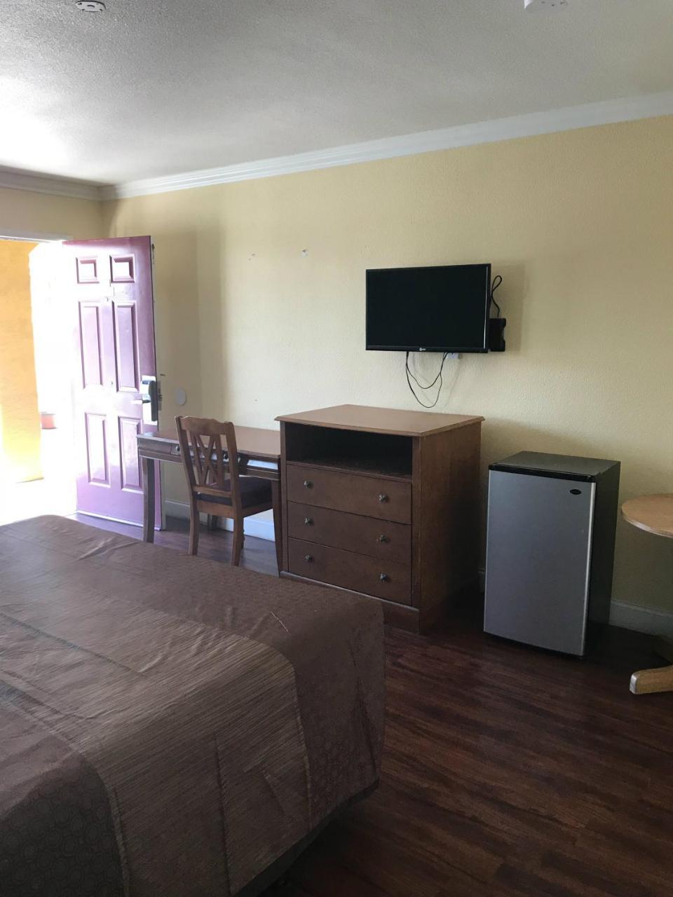 بيكرسفيلد Vagabond Inn Buttonwillow I-5 Exit 253 المظهر الخارجي الصورة